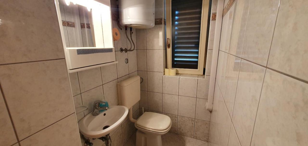 Juli No3 & No4 Apartment Mugeba Екстериор снимка