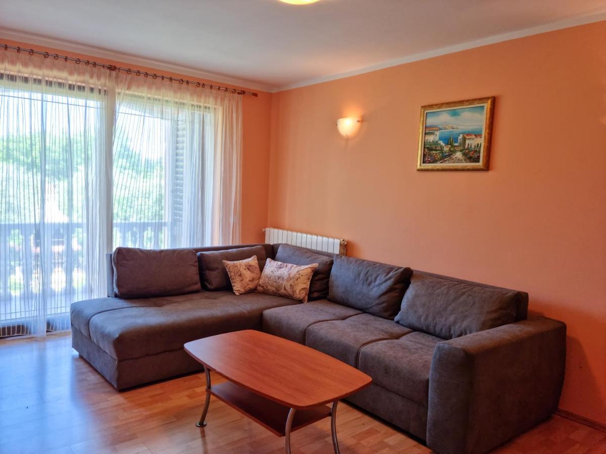 Juli No3 & No4 Apartment Mugeba Екстериор снимка